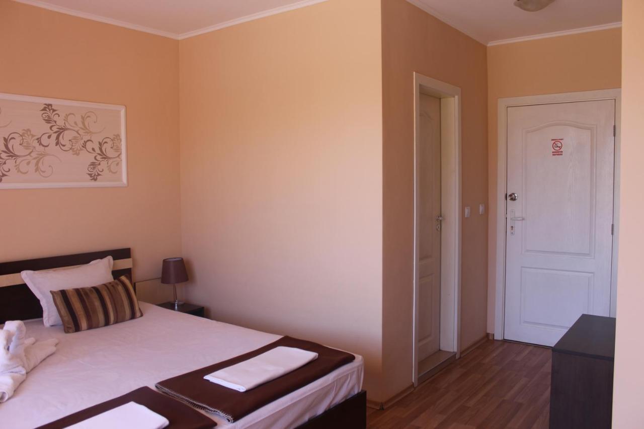 Respekt Guest House Napospart Kültér fotó