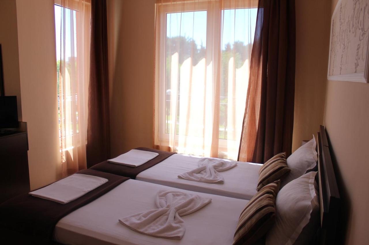 Respekt Guest House Napospart Kültér fotó
