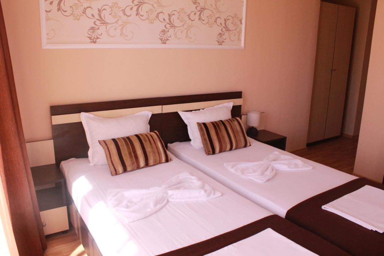 Respekt Guest House Napospart Kültér fotó