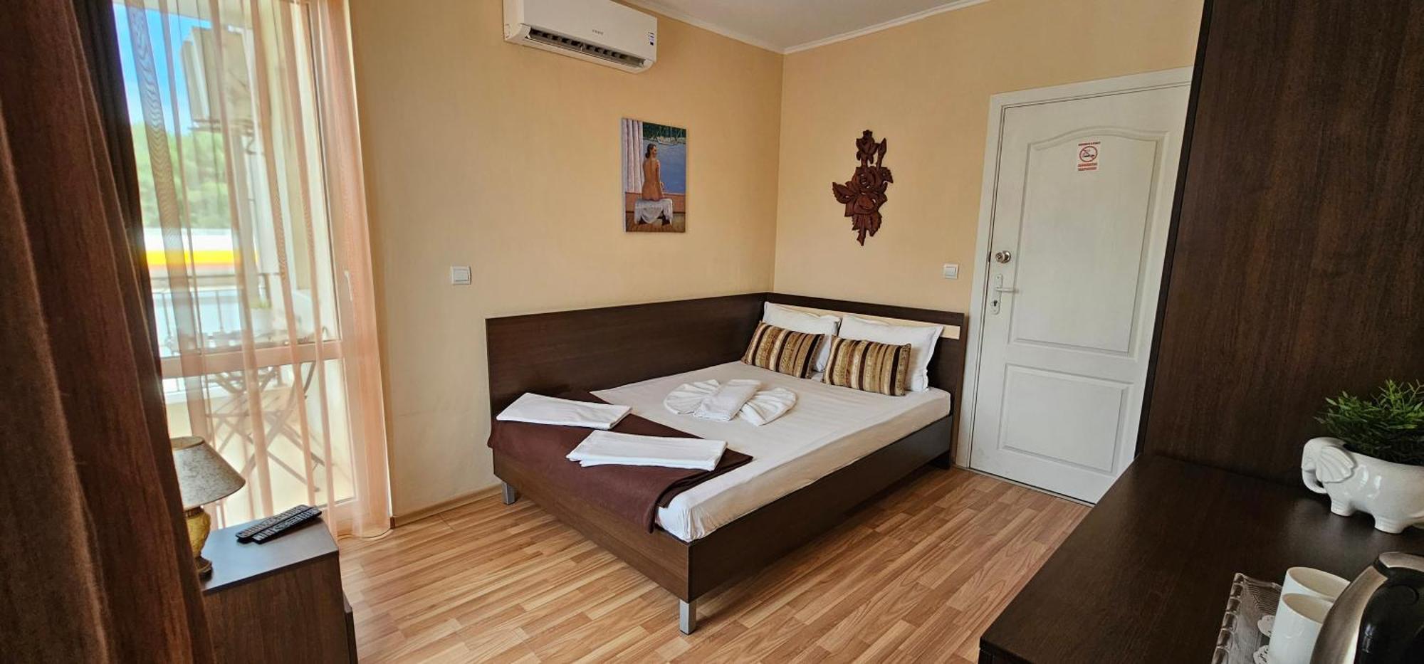 Respekt Guest House Napospart Kültér fotó